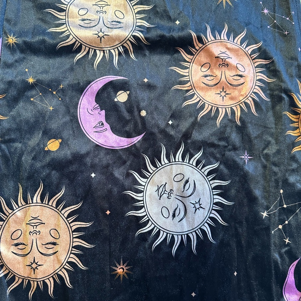 ROMWE Black Skirt with Pink Moon & Gold Sun Print - Picture 2 of 5